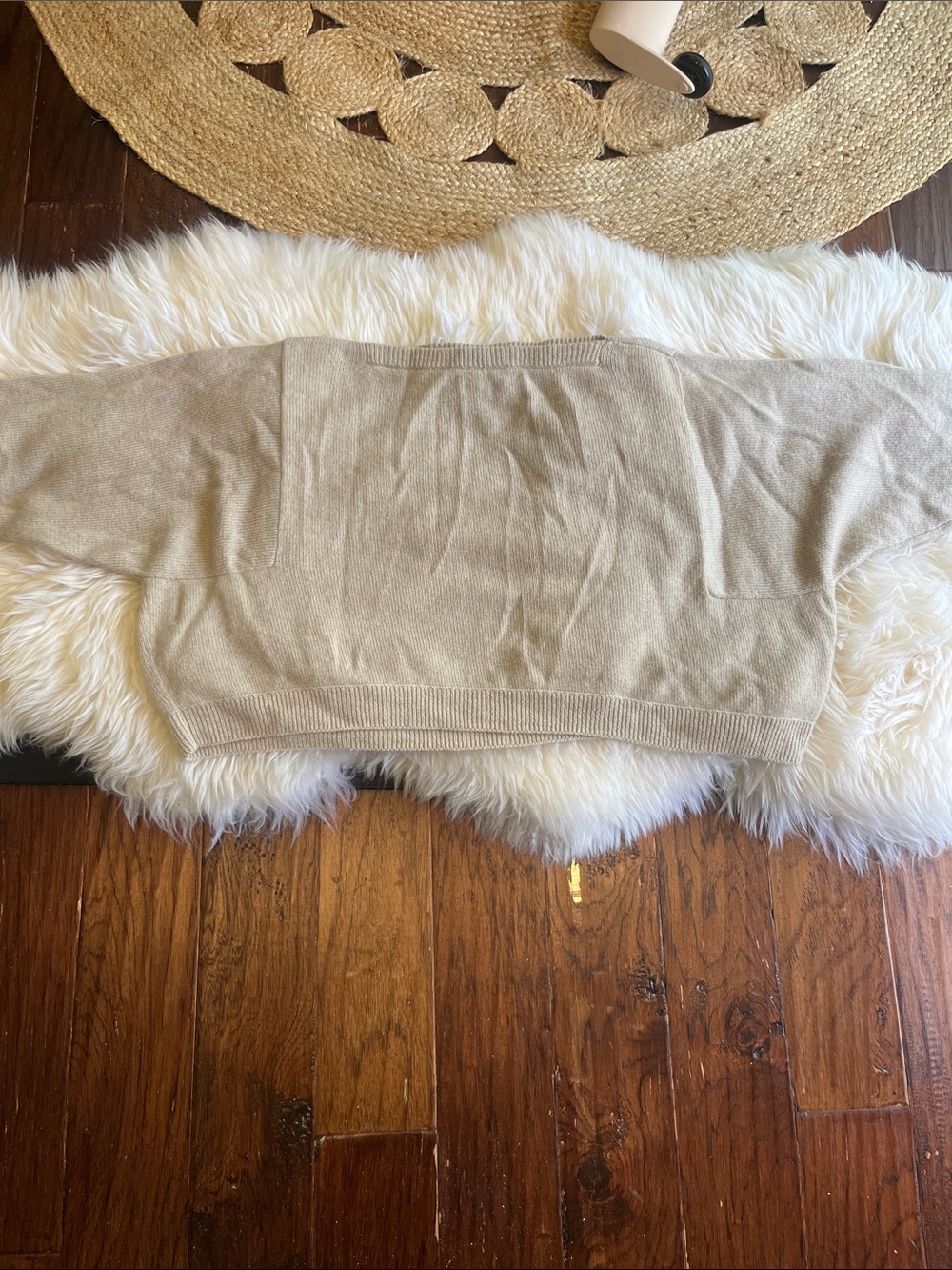 Suzi Kondi Beige cashmere sweater